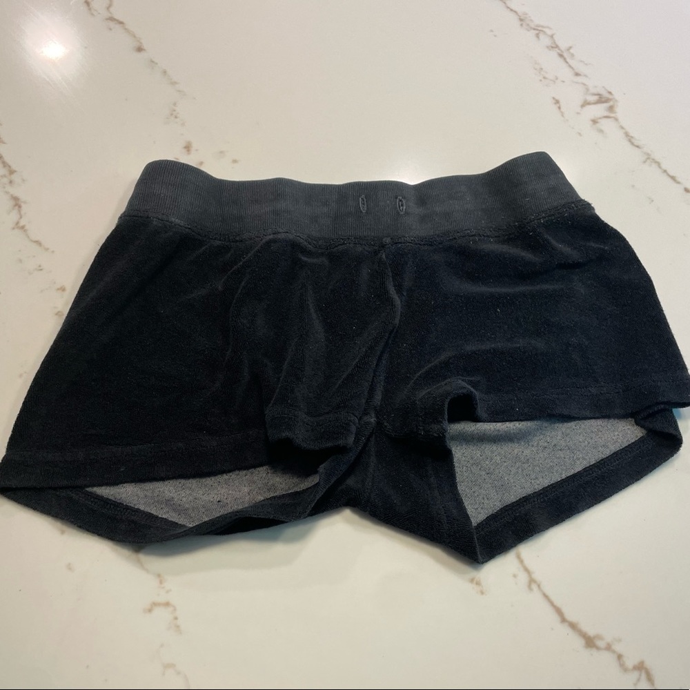 Black Hard Tails Size Medium